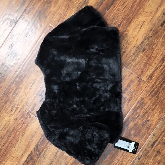 Black fur like Shrug NEW - Picture 5 of 6
